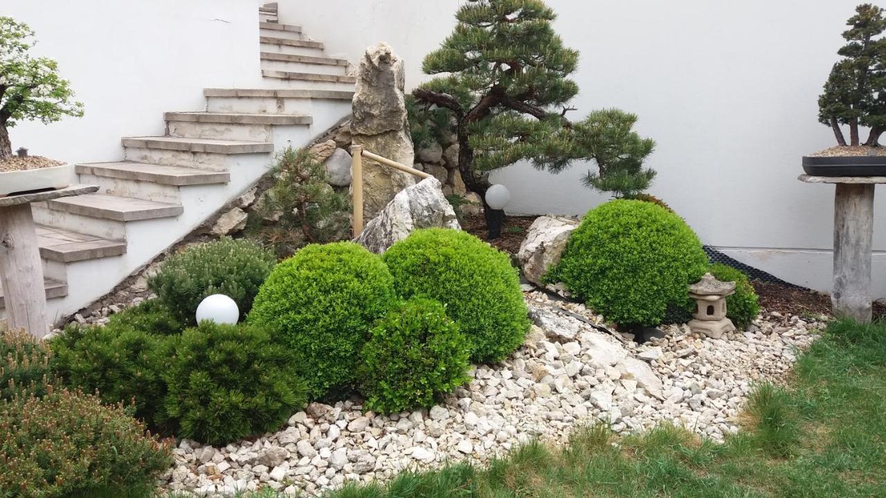 Hotel Bonsai Mikulov Dış mekan fotoğraf