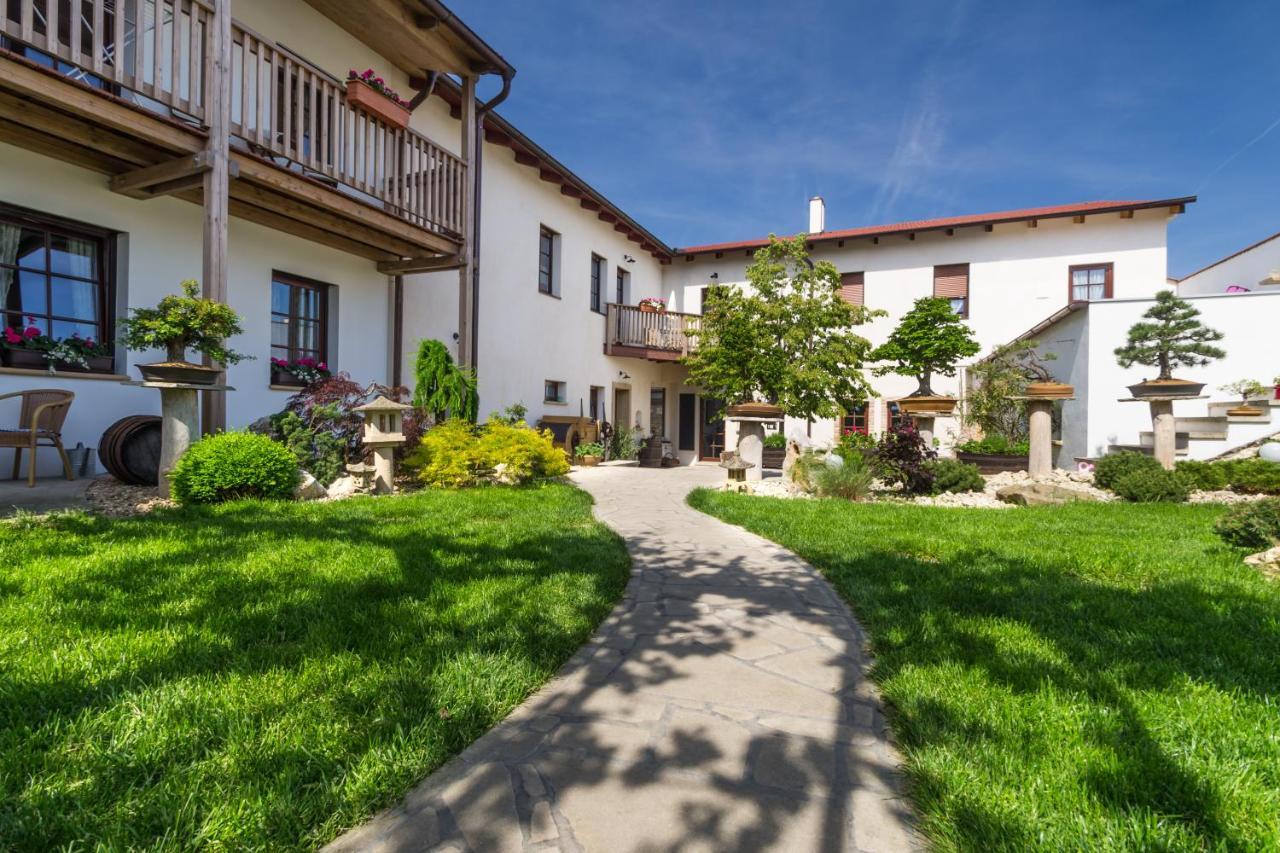 Hotel Bonsai Mikulov Dış mekan fotoğraf